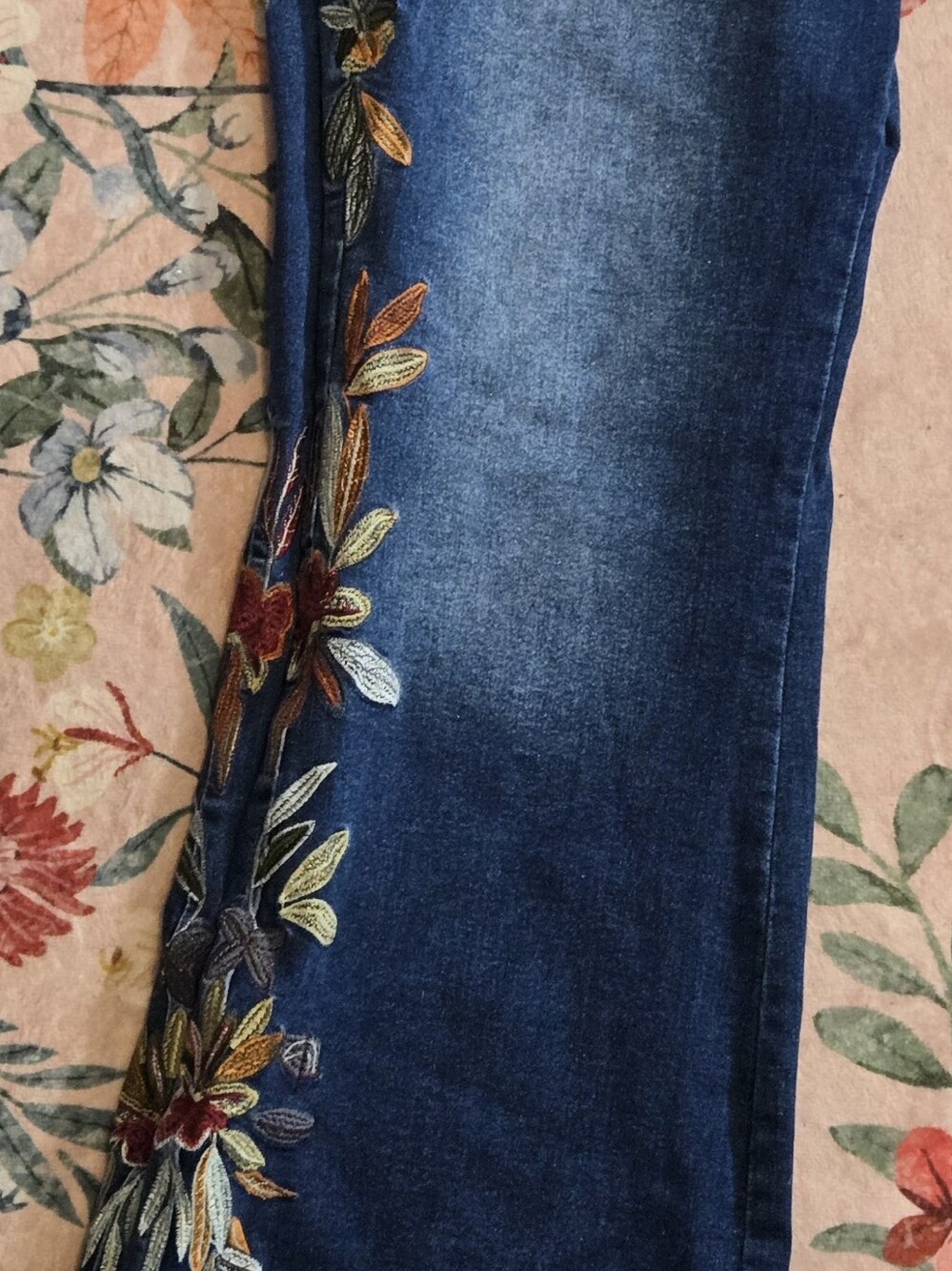 Embroidered Dark Blue Women's Jeans - Picture 4 of 4
